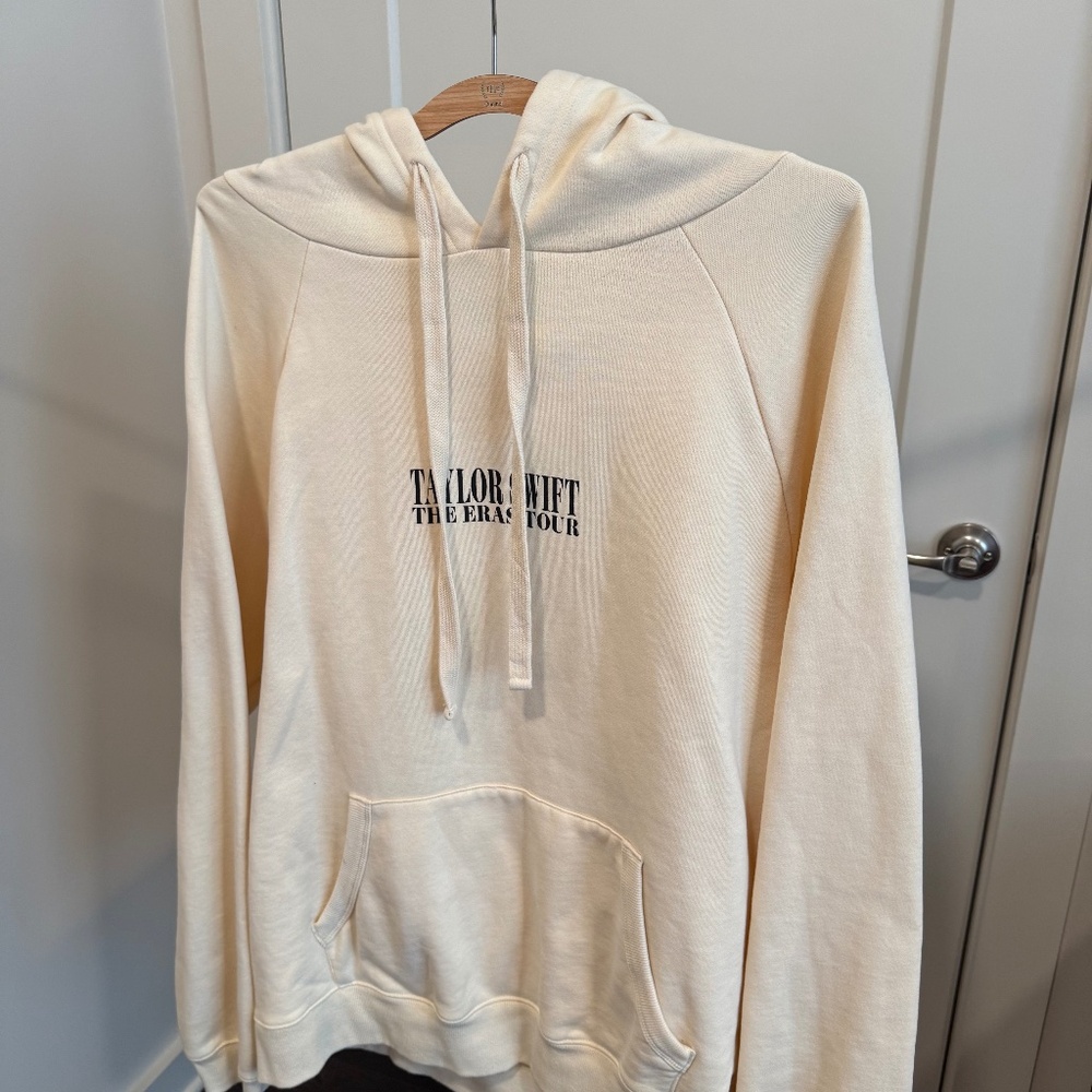 Taylor Swift Eras Tour Sweater - Cream - Size XL - Picture 2 of 7